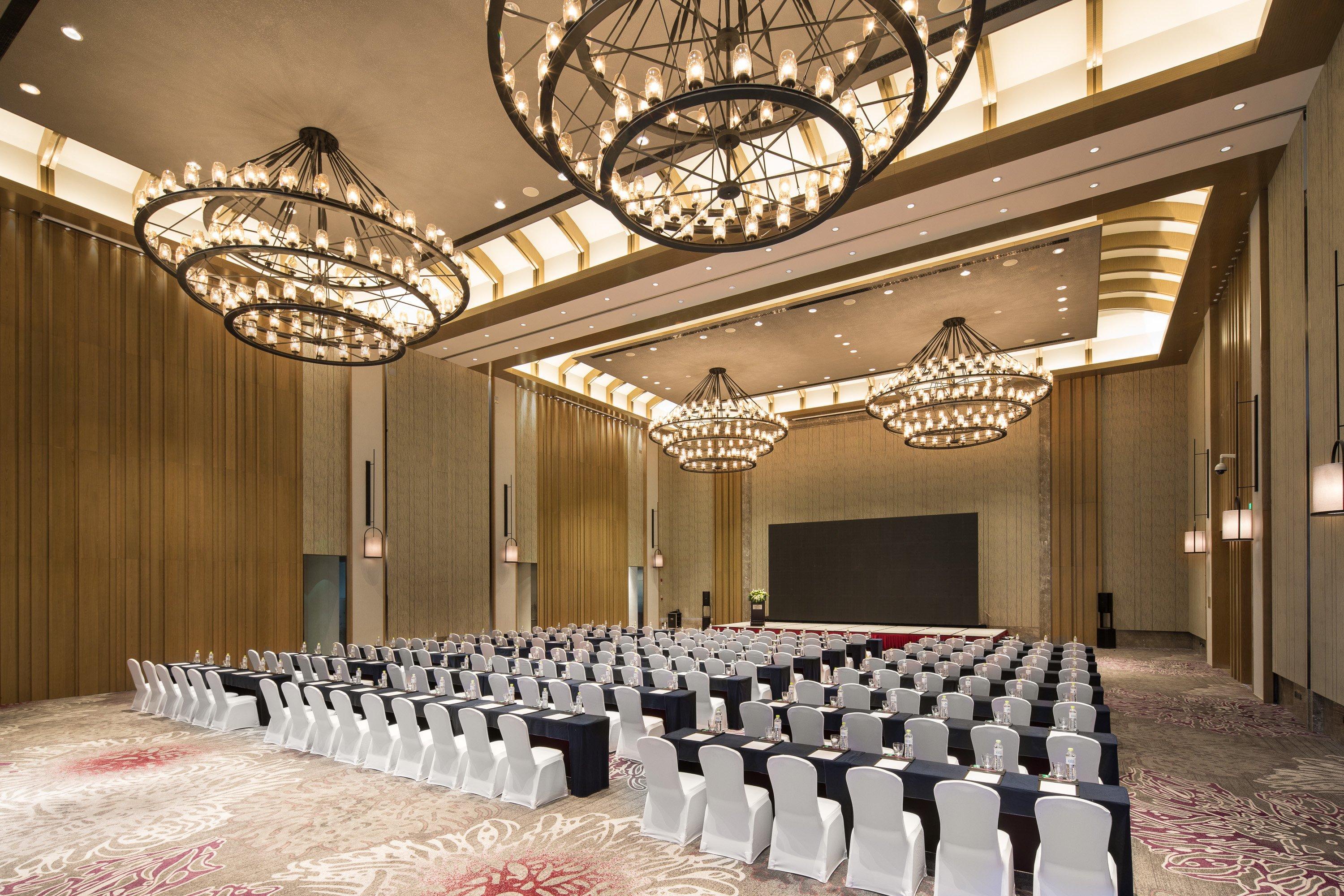 Crowne Plaza Qingdaoorientalmoviemetropolis By Ihg Hotel Exterior photo