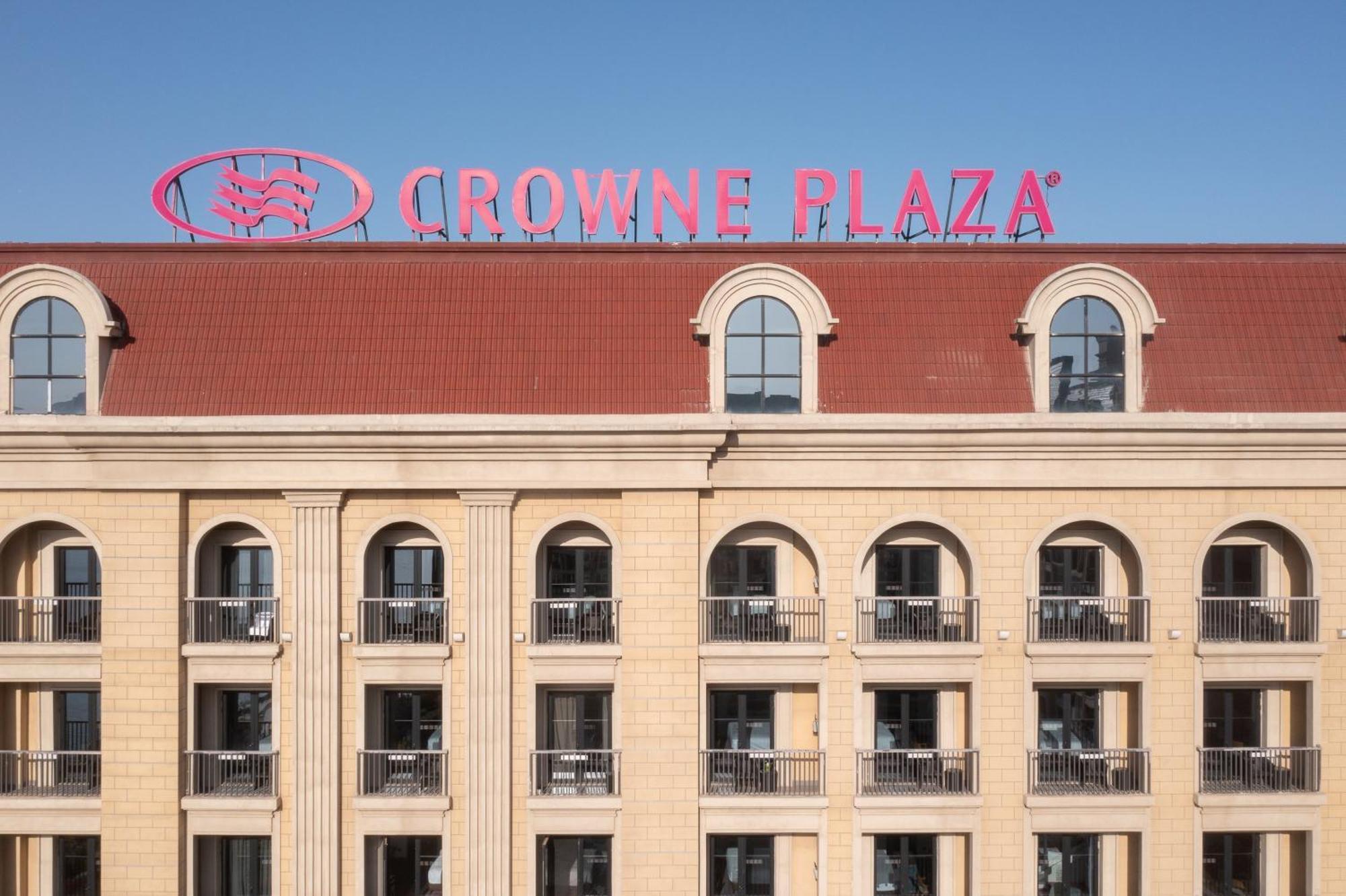 Crowne Plaza Qingdaoorientalmoviemetropolis By Ihg Hotel Exterior photo